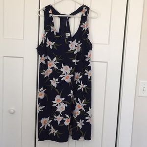 Old Navy sleeveless racerback sheath dress